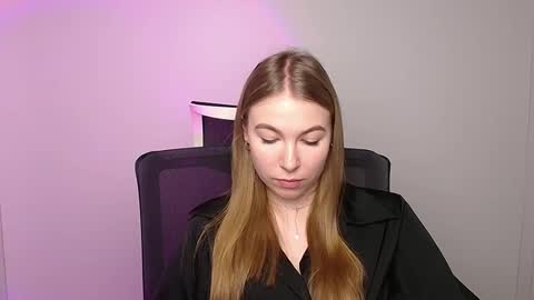 Emilia online show from 5, 2, 2025