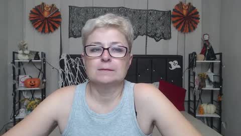 EmiliaGree online show from 25, 10, 2025