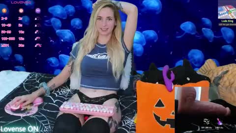 EmiliaMoon online show from 21, 10, 2025