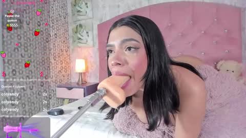 Emilie James online show from 8, 2, 2025