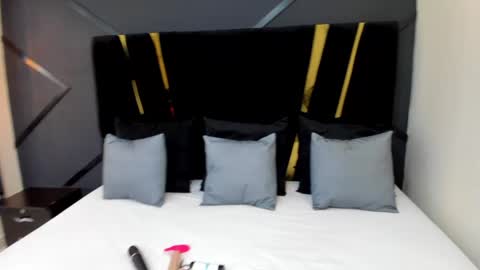 Emillie online show from 3, 2, 2025