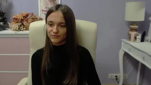 Emilly online show from 2, 10, 2025