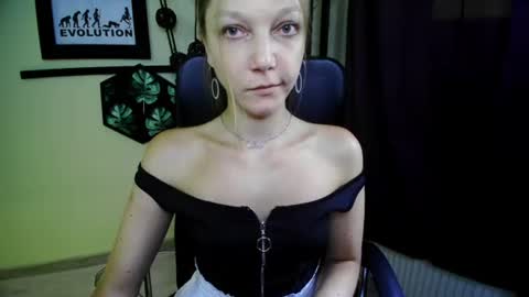 Snapshot of emilly_xkiss chatting on 15, 7, 2026 Emilly online show from 15, 7, 2026