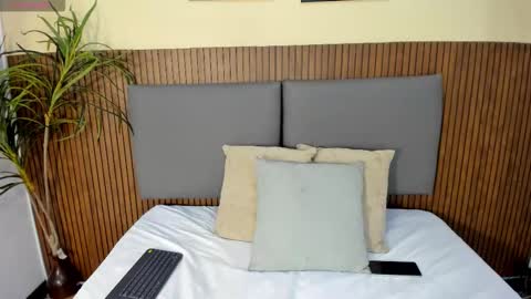 emillyharper_ online show from 6, 10, 2025