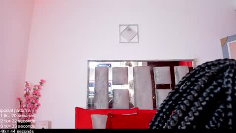 Emilly Roa online show from 15, 6, 2026