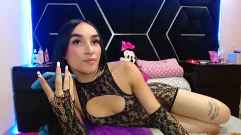 emillystonex online show from 17, 12, 2024