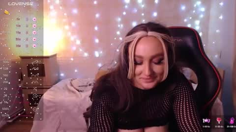 Snapshot of emily962009 chatting on 7, 2, 2025 EMY online show from 7, 2, 2025