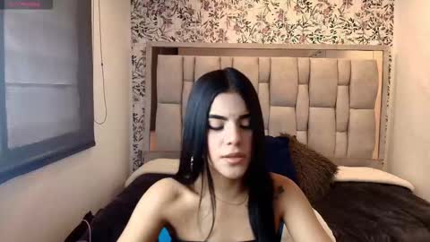 Snapshot of emily__cute__ chatting on 19, 2, 2026 EMILY CUTE online show from 19, 2, 2026