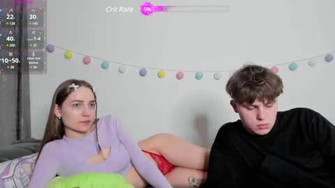 emily_and_ilumi online show from 17, 1, 2025