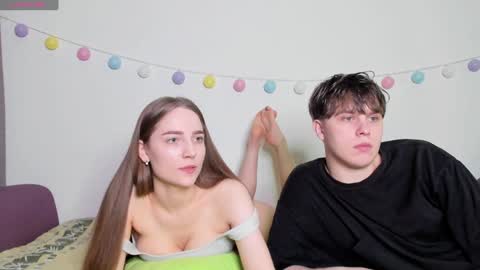 emily_and_ilumi online show from 29, 1, 2025