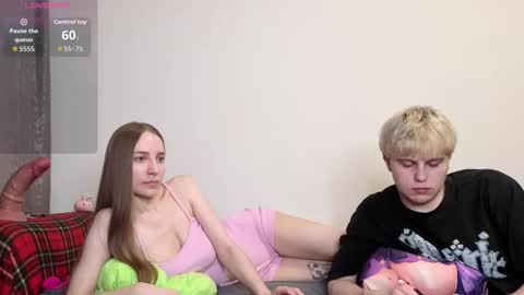 Snapshot of emily_and_ilumi chatting on 15, 3, 2026 emily_and_ilumi online show from 15, 3, 2026