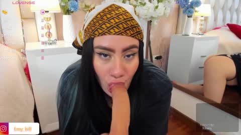 Snapshot of emily_hill___ chatting on 21, 2, 2025 EMILY Monday 5-2 am From Tuesday to Friday5-1 am Colombia time online show from 21, 2, 2025