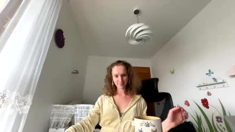 Snapshot of emily_in_parisss chatting on 3, 10, 2025 Emily  online show from 3, 10, 2025