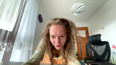 Snapshot of emily_in_parisss chatting on 15, 10, 2025 Emily  online show from 15, 10, 2025
