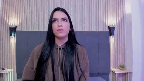 Snapshot of emily_jonhson chatting on 28, 11, 2025 emily_jonhson online show from 28, 11, 2025