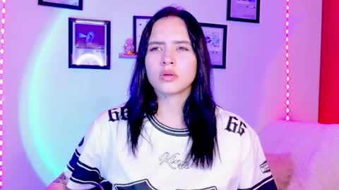 Snapshot of emily_lindey_ chatting on 28, 6, 2026 Emily Lindey online show from 28, 6, 2026