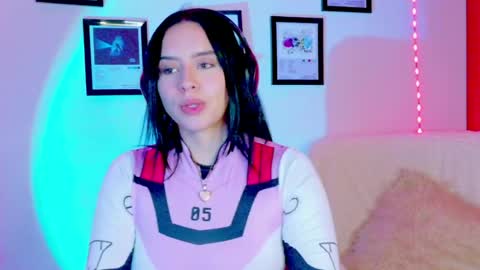 Snapshot of emily_lindey_ chatting on 3, 7, 2026 Emily Lindey online show from 3, 7, 2026