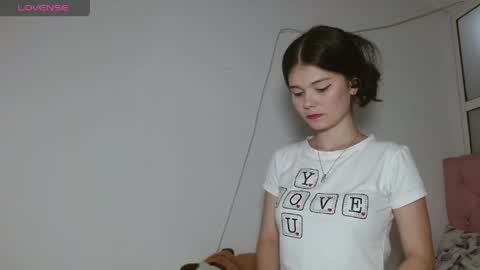 Emily littesweets online show from 18, 4, 2026