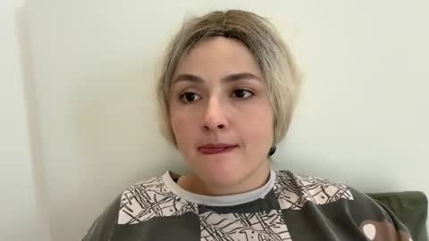 emily_morning_dew online show from 31, 10, 2025