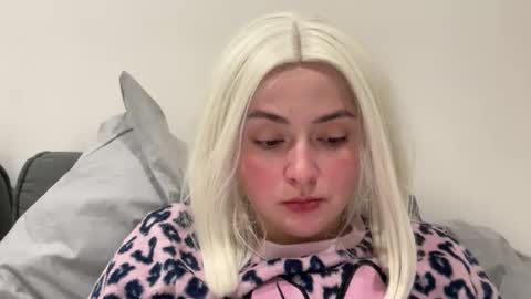 emily_morning_dew online show from 9, 1, 2026