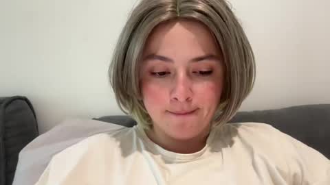 Snapshot of emily_morning_dew chatting on 12, 7, 2026 emily_morning_dew online show from 12, 7, 2026