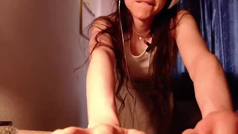 Snapshot of emily_pearl_ chatting on 12, 12, 2024 emily_pearl_ online show from 12, 12, 2024