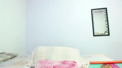 Emily  IGEmmily Baussa online show from 18, 4, 2026