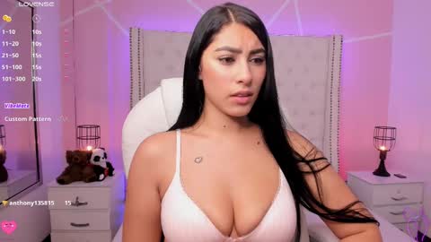 Snapshot of emily_roux chatting on 9, 3, 2025 EMILY online show from 9, 3, 2025