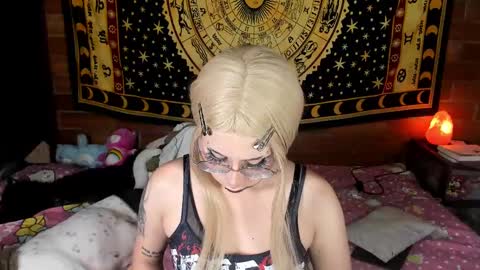 emily_salvatore online show from 8, 2, 2025