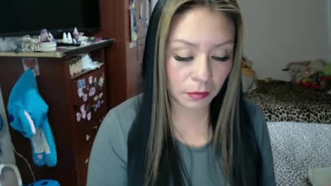 Snapshot of emily_sexy69 chatting on 4, 10, 2025 Emily online show from 4, 10, 2025