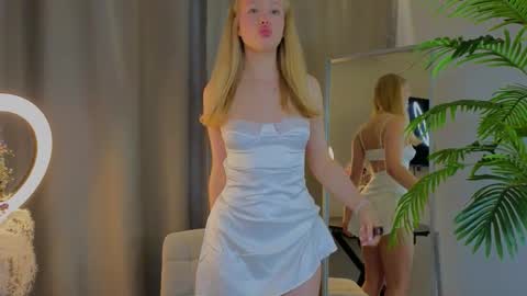 emily shepard online show from 22, 9, 2025