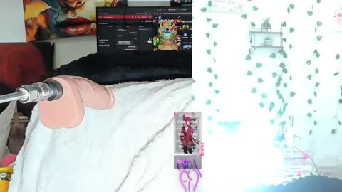 Emily Thompson33 online show from 10, 3, 2026