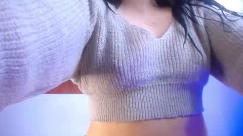 Emily Trujillo online show from 16, 11, 2025