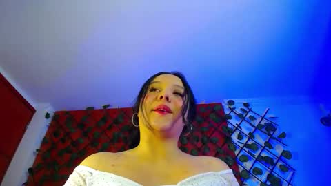 Emily Trujillo online show from 20, 11, 2025