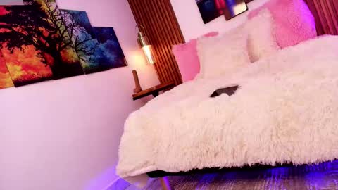 Emily. online show from 15, 9, 2025