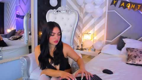 Emily White online show from 30, 11, 2025