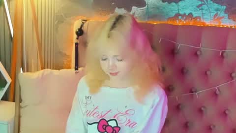 Baby Emelli online show from 1, 7, 2026