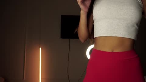 Snapshot of emilybatee chatting on 11, 12, 2024 emilybatee online show from 11, 12, 2024