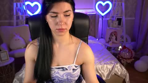 Emy online show from 3, 3, 2025