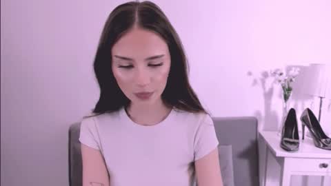 EmilyCharming online show from 14, 4, 2026