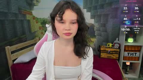 Emilyhaves online show from 5, 12, 2025