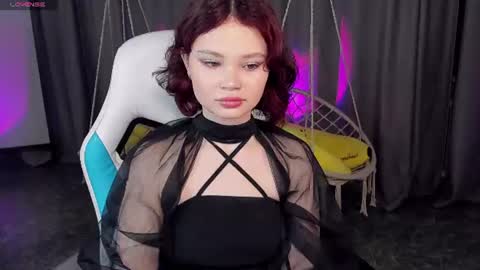 Snapshot of emilychaves chatting on 20, 7, 2026 Emilyhaves online show from 20, 7, 2026