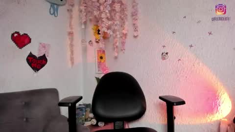 Emily online show from 18, 4, 2026