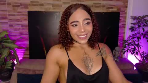 Snapshot of emilyfitness8 chatting on 7, 7, 2026 emily online show from 7, 7, 2026