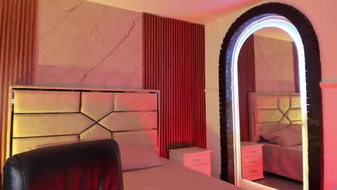 Emily Hendrix online show from 31, 1, 2026