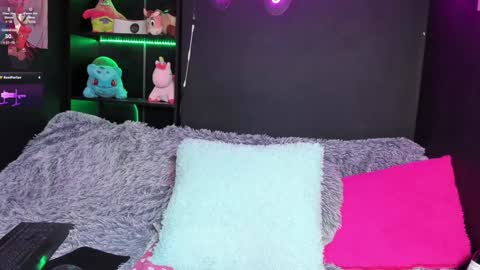 Snapshot of emilyjhonson_1 chatting on 9, 1, 2025 Emily Jhonson online show from 9, 1, 2025