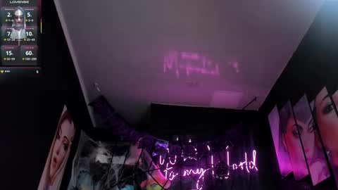 Snapshot of emilyjhonson_1 chatting on 24, 10, 2025 Emily Jhonson online show from 24, 10, 2025