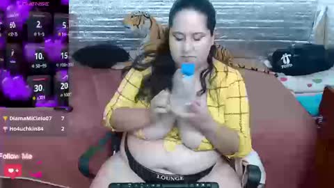 Snapshot of emilynessa_ chatting on 4, 3, 2026 emily nessa online show from 4, 3, 2026