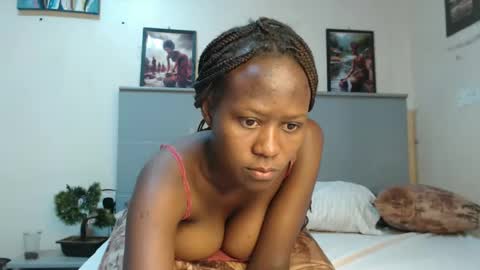 Emilly online show from 1, 2, 2025