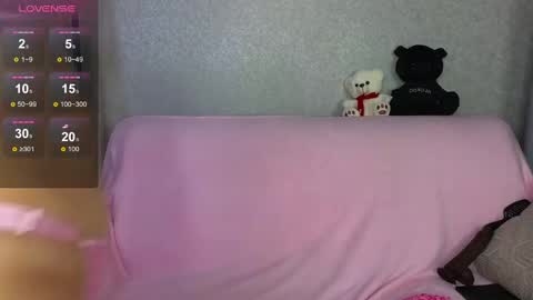 Emily Robbie online show from 14, 2, 2025